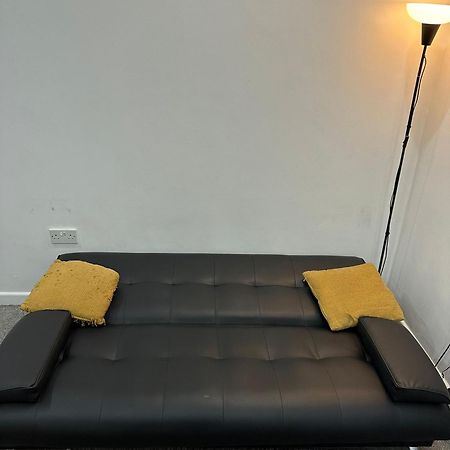 Apartment In Bham City Centre Free Parking Sleeps 3 Birmingham Buitenkant foto