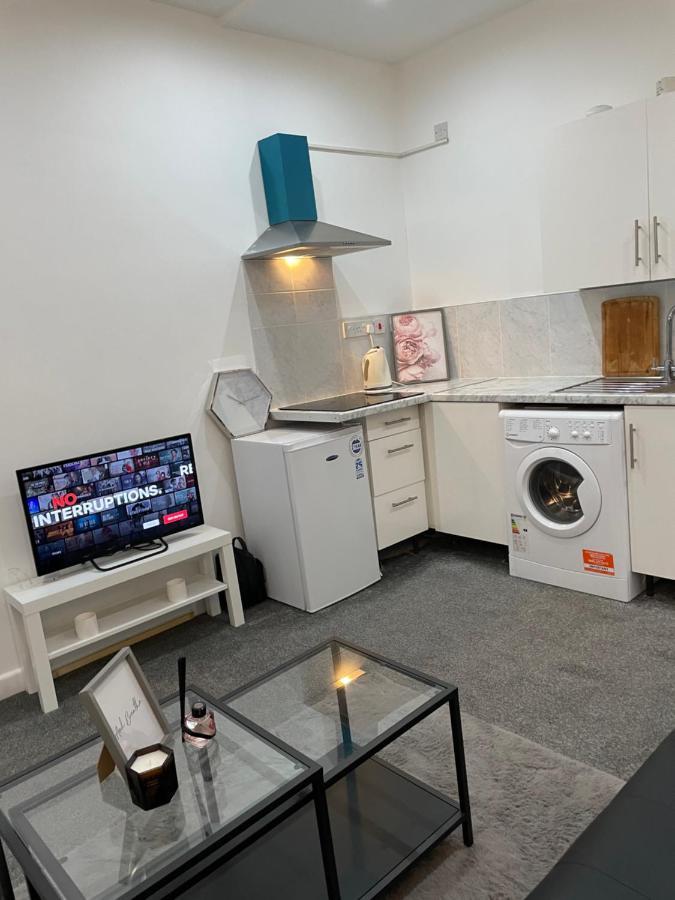 Apartment In Bham City Centre Free Parking Sleeps 3 Birmingham Buitenkant foto